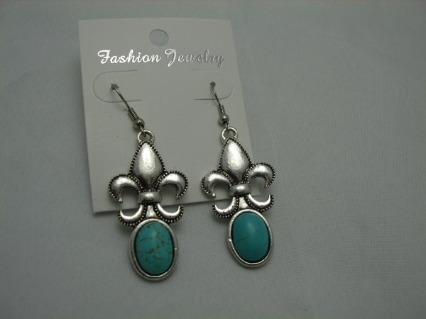 Turquoise Stone Earring in Silver